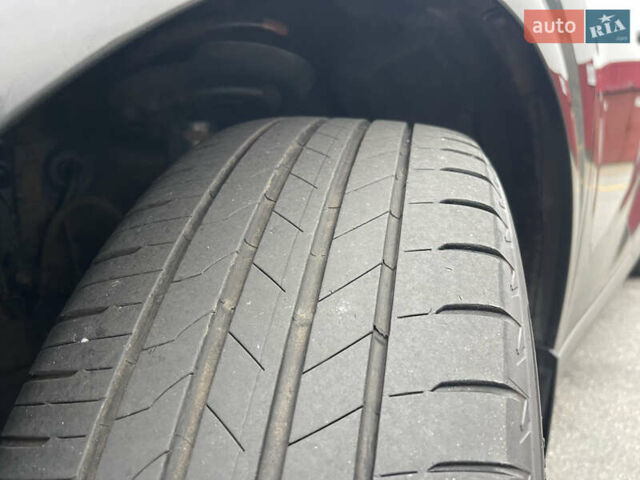 Черный Лексус РХ, объемом двигателя 2.4 л и пробегом 78 тыс. км за 63500 $, фото 26 на Automoto.ua