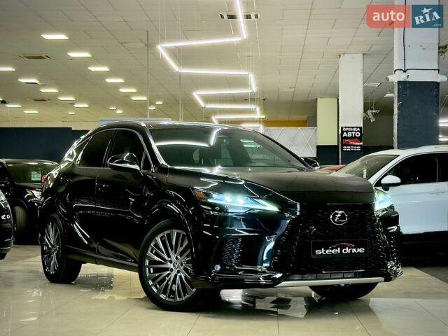 Чорний Лексус РХ, об'ємом двигуна 2.4 л та пробігом 19 тис. км за 56300 $, фото 4 на Automoto.ua
