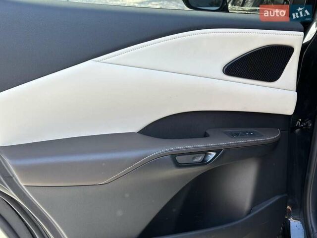 Чорний Лексус РХ, об'ємом двигуна 2.4 л та пробігом 20 тис. км за 54990 $, фото 37 на Automoto.ua