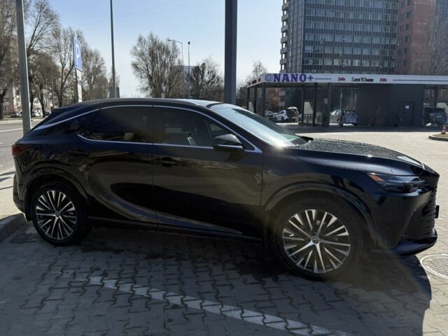 Черный Лексус РХ, объемом двигателя 2.5 л и пробегом 12 тыс. км за 75000 $, фото 4 на Automoto.ua