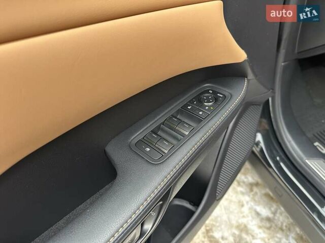 Чорний Лексус РХ, об'ємом двигуна 2.39 л та пробігом 25 тис. км за 68700 $, фото 55 на Automoto.ua