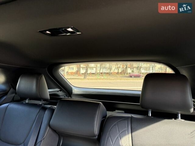 Чорний Лексус РХ, об'ємом двигуна 2.49 л та пробігом 12 тис. км за 75000 $, фото 38 на Automoto.ua