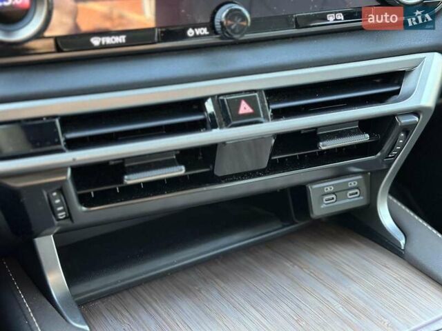 Чорний Лексус РХ, об'ємом двигуна 2.4 л та пробігом 20 тис. км за 54990 $, фото 34 на Automoto.ua