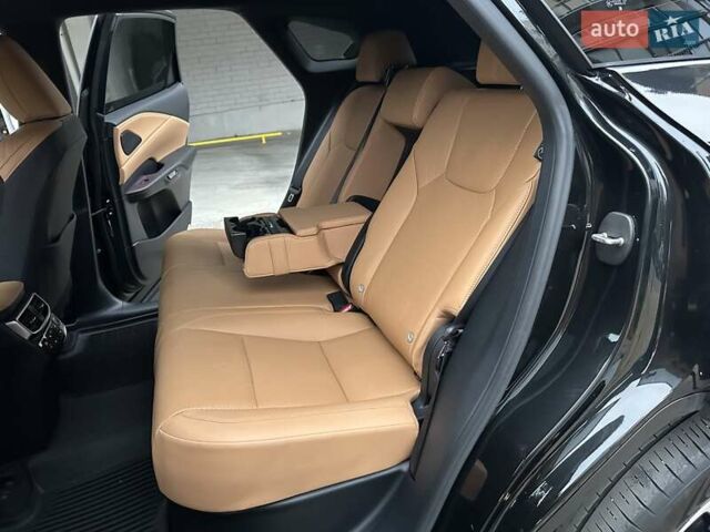 Черный Лексус РХ, объемом двигателя 2.39 л и пробегом 25 тыс. км за 68500 $, фото 45 на Automoto.ua