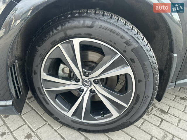 Черный Лексус РХ, объемом двигателя 2.39 л и пробегом 49 тыс. км за 59000 $, фото 13 на Automoto.ua