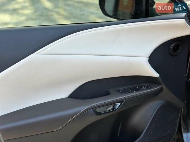 Чорний Лексус РХ, об'ємом двигуна 2.4 л та пробігом 20 тис. км за 54990 $, фото 22 на Automoto.ua