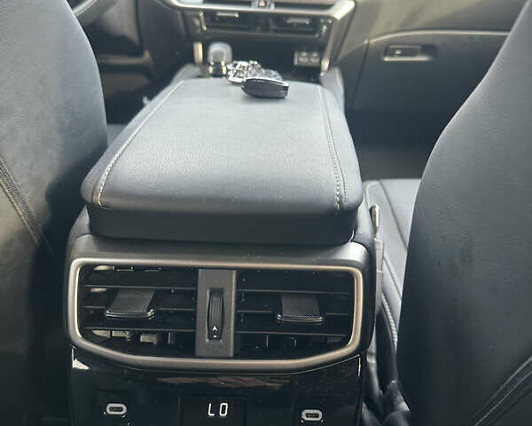 Черный Лексус РХ, объемом двигателя 2.39 л и пробегом 49 тыс. км за 59000 $, фото 24 на Automoto.ua