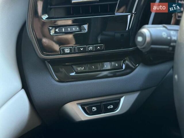 Чорний Лексус РХ, об'ємом двигуна 2.4 л та пробігом 20 тис. км за 54990 $, фото 29 на Automoto.ua