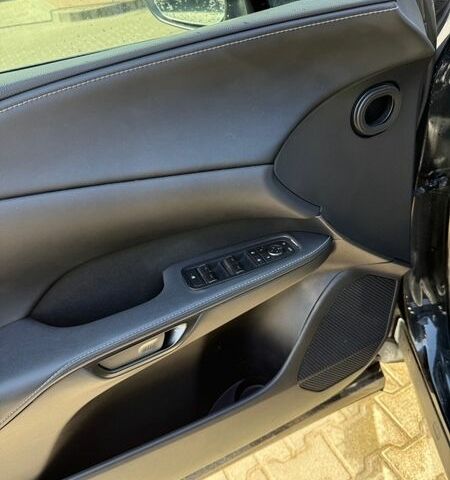 Чорний Лексус РХ, об'ємом двигуна 2.49 л та пробігом 12 тис. км за 75000 $, фото 11 на Automoto.ua