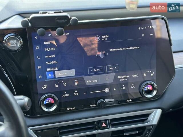 Чорний Лексус РХ, об'ємом двигуна 2.4 л та пробігом 20 тис. км за 54990 $, фото 28 на Automoto.ua