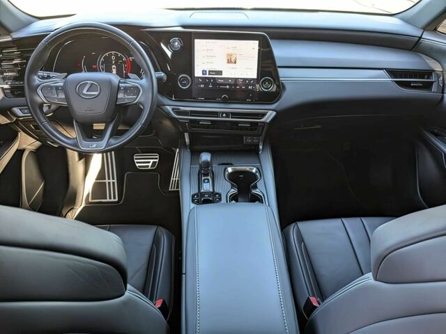 Лексус РХ 2023 у Львові на Automoto.ua Чорний Лексус РХ, об'ємом двигуна 2.4 л та пробігом 24 тис. км за 28992 $, фото 8 на Automoto.ua