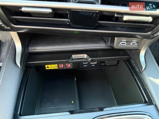 Чорний Лексус РХ, об'ємом двигуна 2.49 л та пробігом 12 тис. км за 75000 $, фото 22 на Automoto.ua