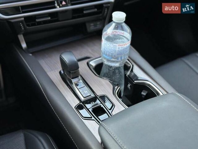 Чорний Лексус РХ, об'ємом двигуна 2.4 л та пробігом 20 тис. км за 54990 $, фото 41 на Automoto.ua