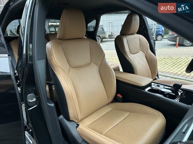 Черный Лексус РХ, объемом двигателя 2.39 л и пробегом 25 тыс. км за 68500 $, фото 43 на Automoto.ua