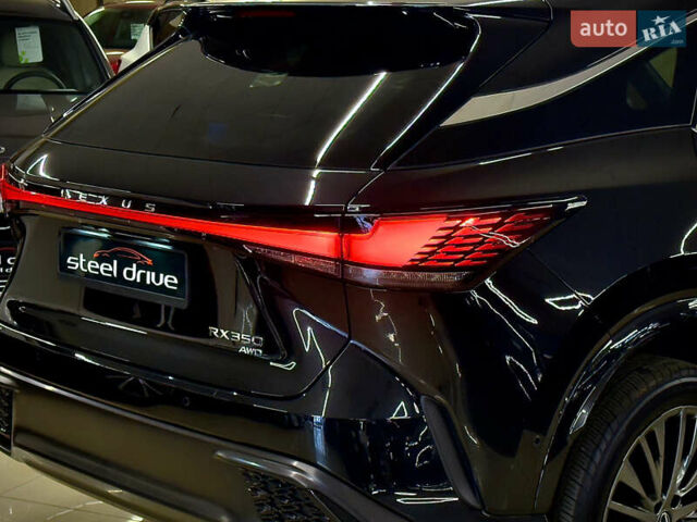 Чорний Лексус РХ, об'ємом двигуна 2.4 л та пробігом 19 тис. км за 61999 $, фото 12 на Automoto.ua