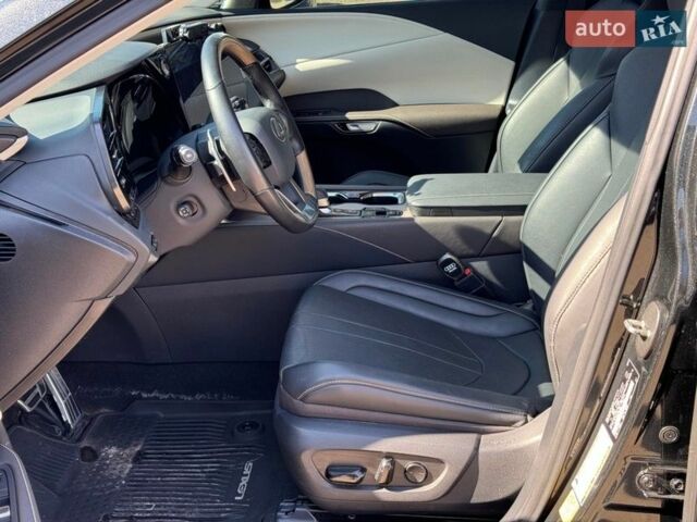 Черный Лексус РХ, объемом двигателя 2.4 л и пробегом 23 тыс. км за 51990 $, фото 14 на Automoto.ua