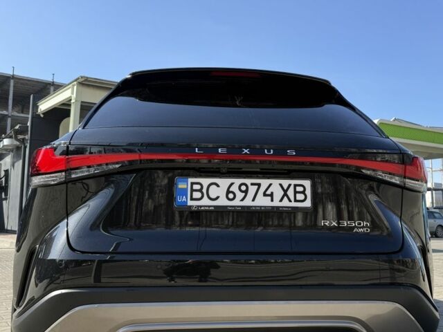 Черный Лексус РХ, объемом двигателя 2.5 л и пробегом 12 тыс. км за 75000 $, фото 3 на Automoto.ua