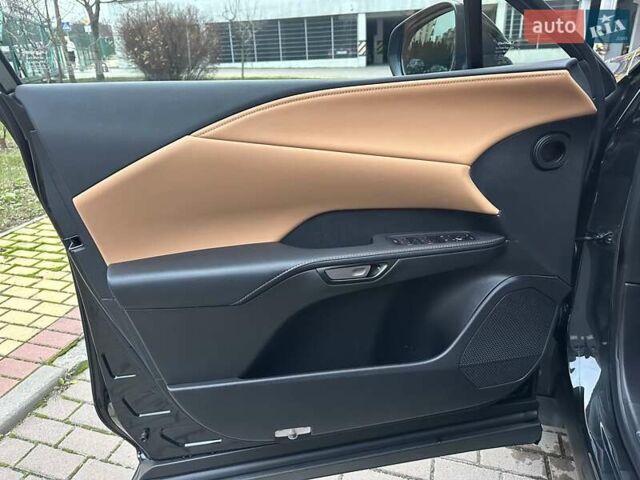 Черный Лексус РХ, объемом двигателя 2.39 л и пробегом 25 тыс. км за 69900 $, фото 55 на Automoto.ua