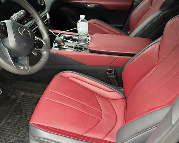 Чорний Лексус РХ, об'ємом двигуна 2.39 л та пробігом 33 тис. км за 60000 $, фото 22 на Automoto.ua