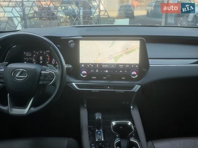 Чорний Лексус РХ, об'ємом двигуна 2.4 л та пробігом 80 тис. км за 64154 $, фото 7 на Automoto.ua
