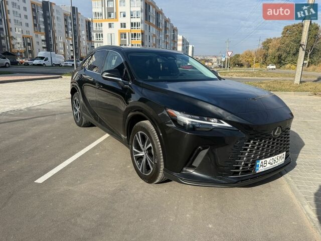 Черный Лексус РХ, объемом двигателя 2.39 л и пробегом 38 тыс. км за 48500 $, фото 3 на Automoto.ua