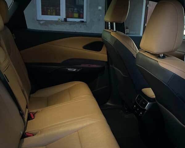 Черный Лексус РХ, объемом двигателя 2.39 л и пробегом 55 тыс. км за 69000 $, фото 6 на Automoto.ua