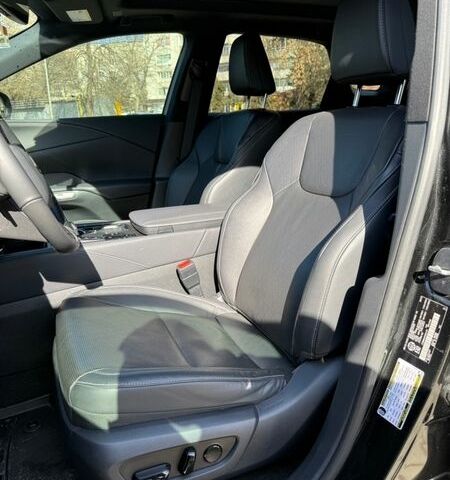 Чорний Лексус РХ, об'ємом двигуна 2.49 л та пробігом 12 тис. км за 75000 $, фото 25 на Automoto.ua