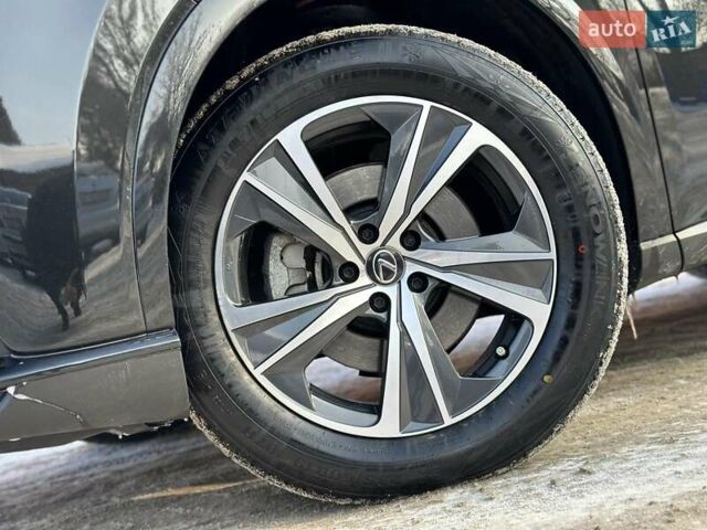 Чорний Лексус РХ, об'ємом двигуна 2.4 л та пробігом 20 тис. км за 54990 $, фото 11 на Automoto.ua