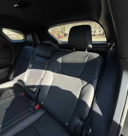 Чорний Лексус РХ, об'ємом двигуна 2.49 л та пробігом 12 тис. км за 75000 $, фото 37 на Automoto.ua