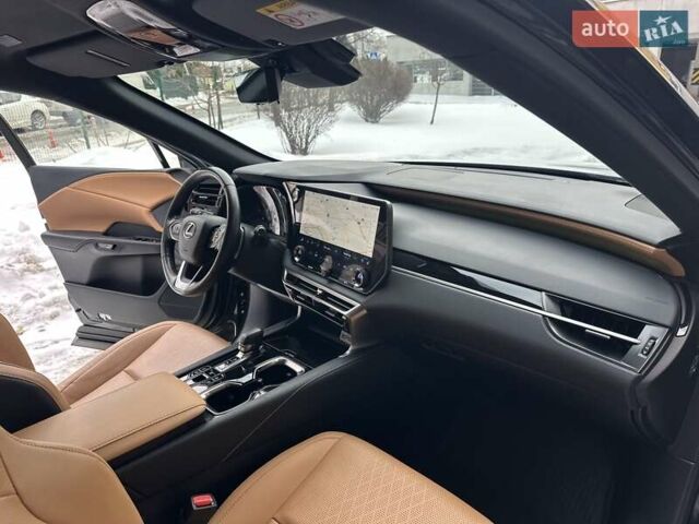 Чорний Лексус РХ, об'ємом двигуна 2.39 л та пробігом 25 тис. км за 68700 $, фото 42 на Automoto.ua