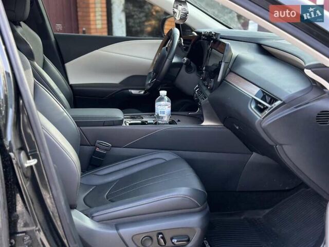 Чорний Лексус РХ, об'ємом двигуна 2.4 л та пробігом 20 тис. км за 54990 $, фото 14 на Automoto.ua