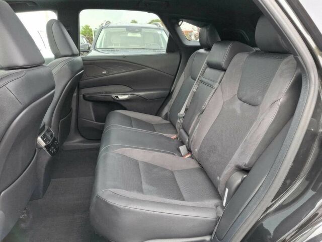 Чорний Лексус РХ, об'ємом двигуна 2.4 л та пробігом 13 тис. км за 29000 $, фото 9 на Automoto.ua