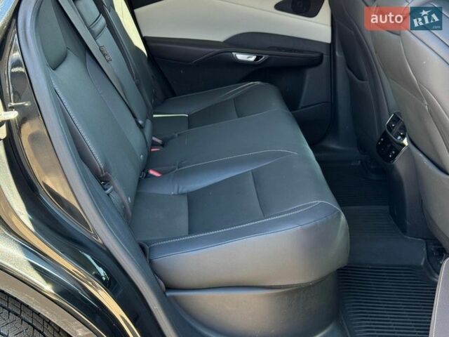 Черный Лексус РХ, объемом двигателя 2.4 л и пробегом 23 тыс. км за 51990 $, фото 23 на Automoto.ua