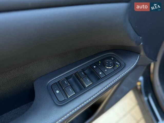 Чорний Лексус РХ, об'ємом двигуна 2.4 л та пробігом 20 тис. км за 54999 $, фото 59 на Automoto.ua