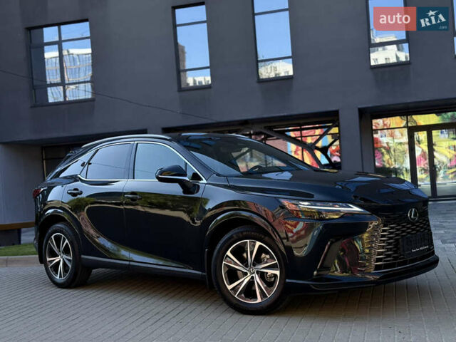 Черный Лексус РХ, объемом двигателя 2.4 л и пробегом 20 тыс. км за 54999 $, фото 2 на Automoto.ua