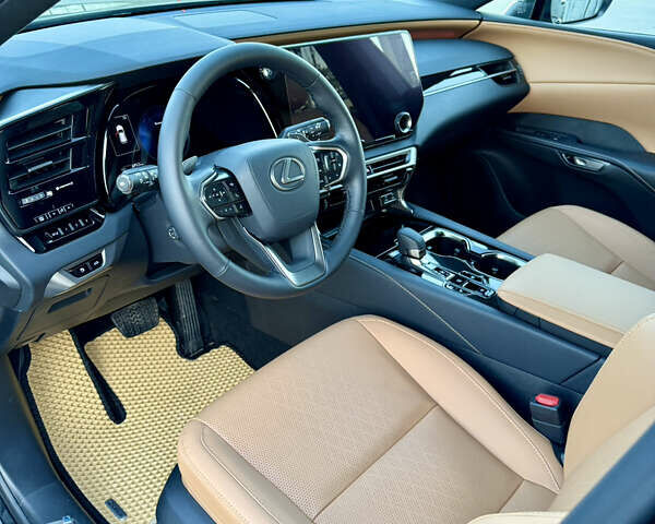 Чорний Лексус РХ, об'ємом двигуна 2.49 л та пробігом 4 тис. км за 87700 $, фото 23 на Automoto.ua