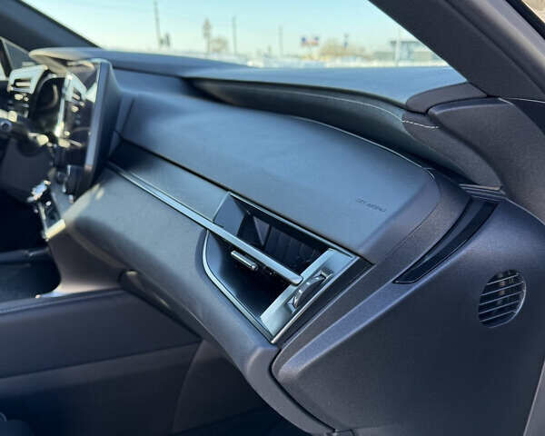 Черный Лексус РХ, объемом двигателя 2.5 л и пробегом 18 тыс. км за 85000 $, фото 12 на Automoto.ua