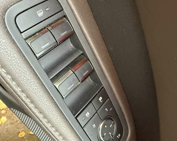 Черный Лексус РХ, объемом двигателя 2.49 л и пробегом 3 тыс. км за 79990 $, фото 22 на Automoto.ua