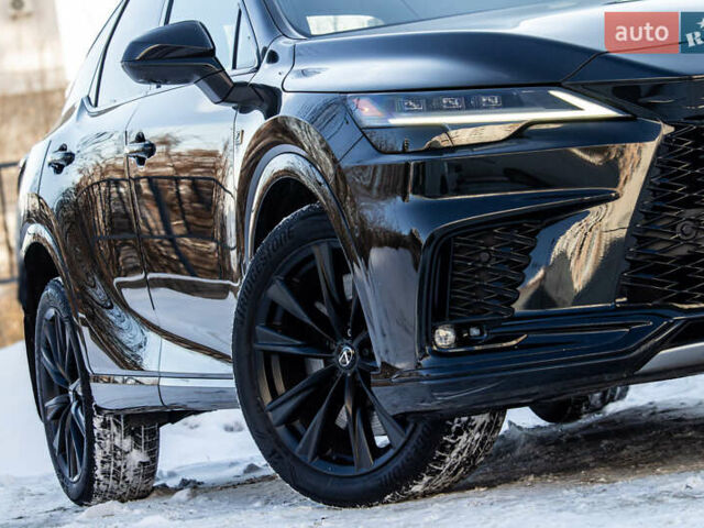 Чорний Лексус РХ, об'ємом двигуна 2.4 л та пробігом 60 тис. км за 74000 $, фото 13 на Automoto.ua