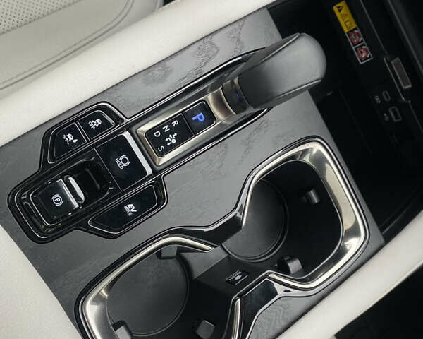 Чорний Лексус РХ, об'ємом двигуна 2.49 л та пробігом 11 тис. км за 73500 $, фото 12 на Automoto.ua