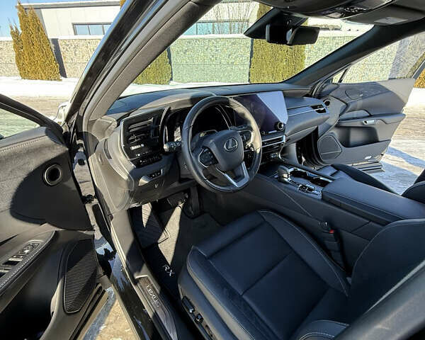 Черный Лексус РХ, объемом двигателя 2.5 л и пробегом 18 тыс. км за 85000 $, фото 6 на Automoto.ua