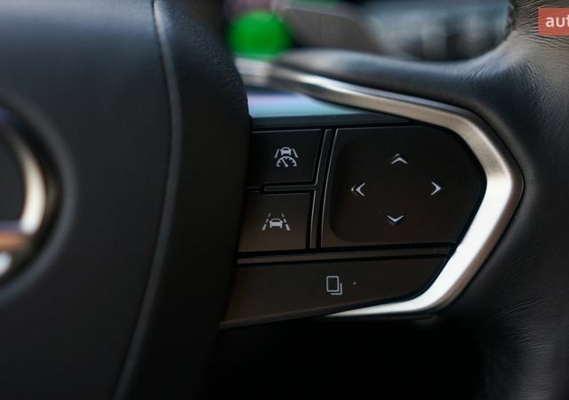 Черный Лексус РХ, объемом двигателя 2.5 л и пробегом 19 тыс. км за 83700 $, фото 26 на Automoto.ua