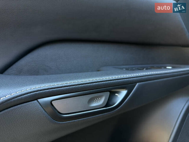 Чорний Лексус РХ, об'ємом двигуна 2.4 л та пробігом 20 тис. км за 54999 $, фото 50 на Automoto.ua