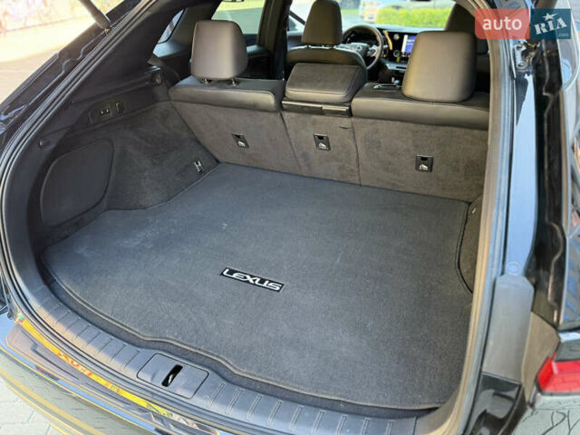 Черный Лексус РХ, объемом двигателя 2.4 л и пробегом 20 тыс. км за 54999 $, фото 27 на Automoto.ua