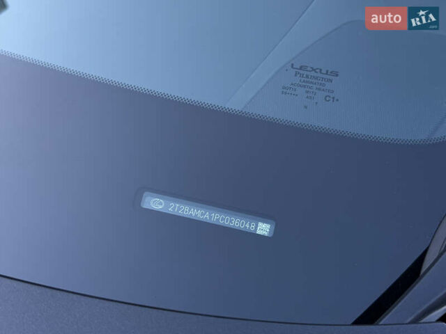 Чорний Лексус РХ, об'ємом двигуна 2.4 л та пробігом 20 тис. км за 54999 $, фото 56 на Automoto.ua