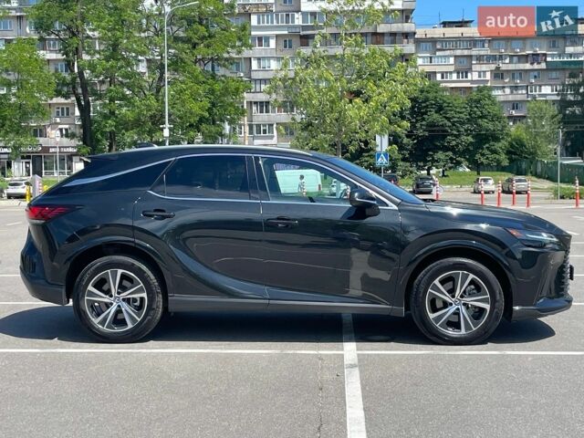 Чорний Лексус РХ, об'ємом двигуна 2.4 л та пробігом 40 тис. км за 55555 $, фото 4 на Automoto.ua