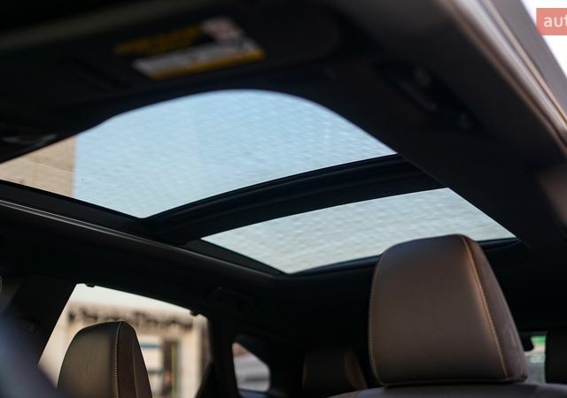 Черный Лексус РХ, объемом двигателя 2.5 л и пробегом 19 тыс. км за 83700 $, фото 37 на Automoto.ua