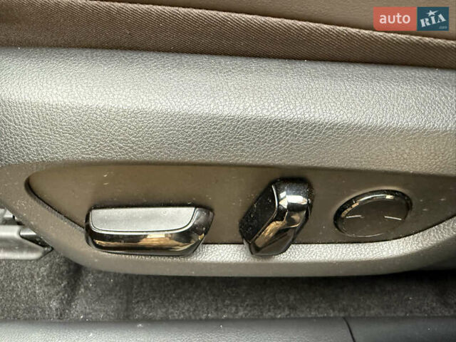 Черный Лексус РХ, объемом двигателя 2.49 л и пробегом 3 тыс. км за 79990 $, фото 39 на Automoto.ua