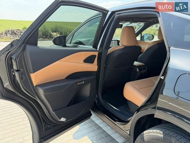 Чорний Лексус РХ, об'ємом двигуна 2.5 л та пробігом 27 тис. км за 59900 $, фото 27 на Automoto.ua
