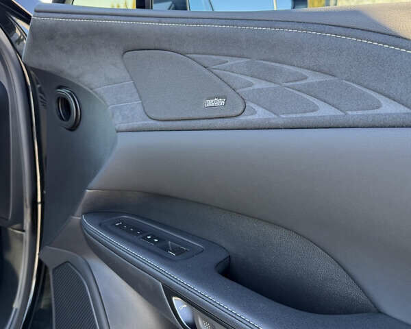 Черный Лексус РХ, объемом двигателя 2.5 л и пробегом 18 тыс. км за 85000 $, фото 11 на Automoto.ua